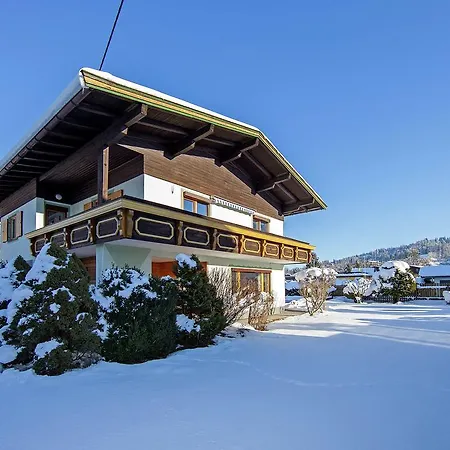 Haus Kirchmaier 公寓